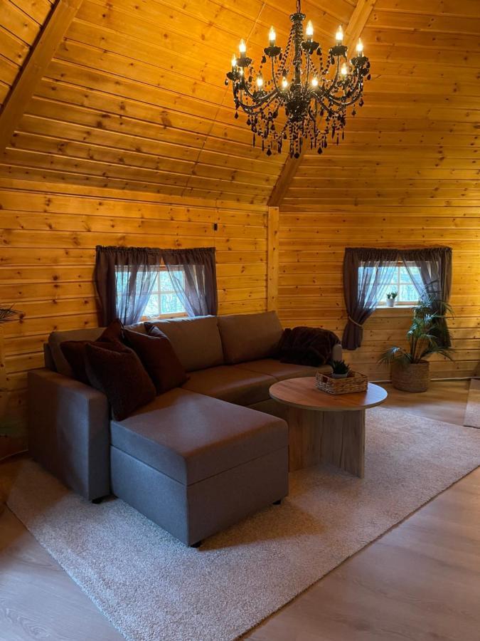 Koselig Dyregard I Tromso Otel Dış mekan fotoğraf
