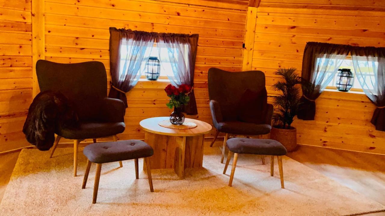 Koselig Dyregard I Tromso Otel Dış mekan fotoğraf